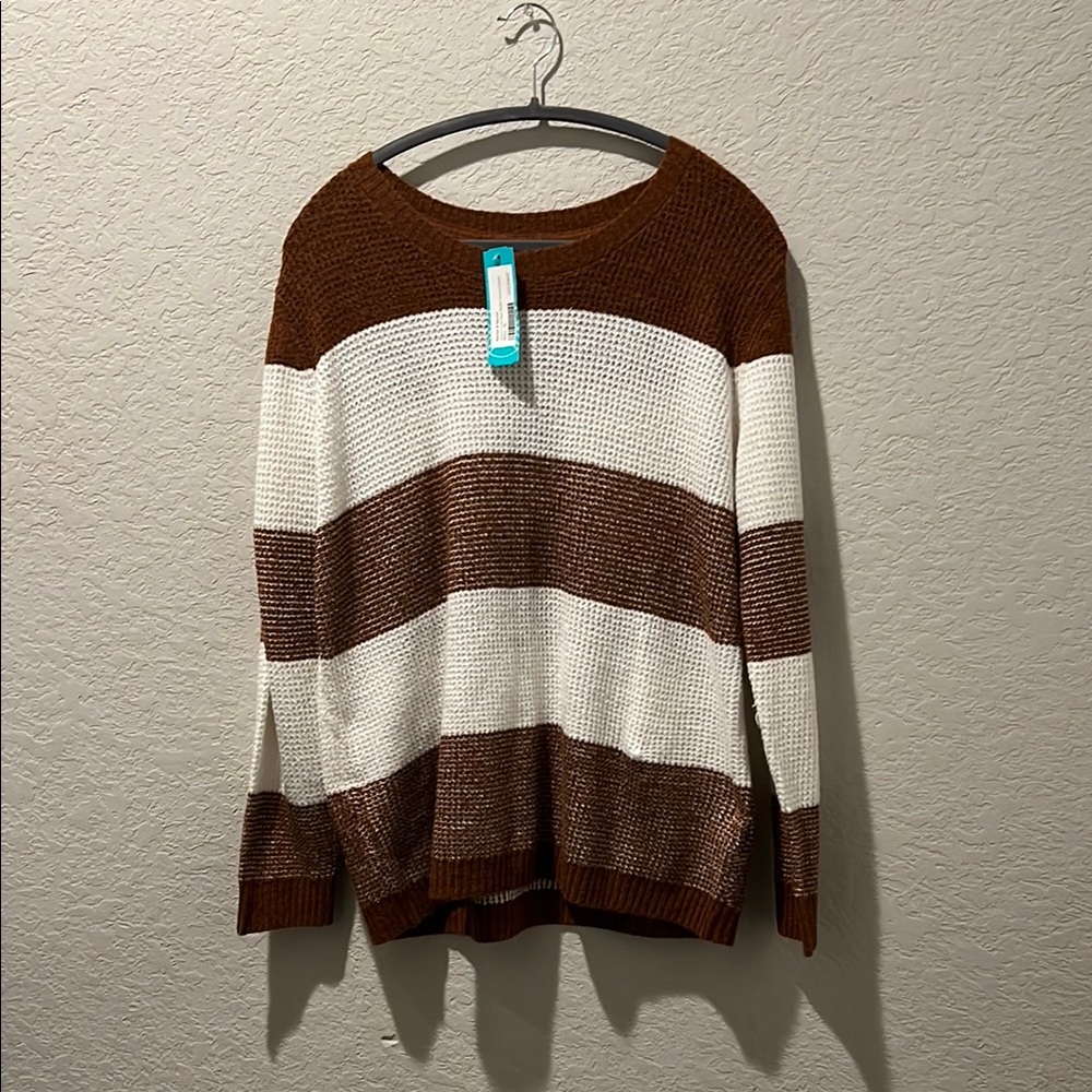 Market & Spruce Brown and White Crew Neck Sweater